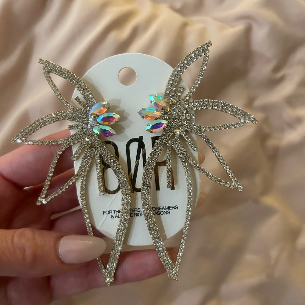 REVOLVE - 8 Other Reasons Petal to the Metal Earrings in Gold